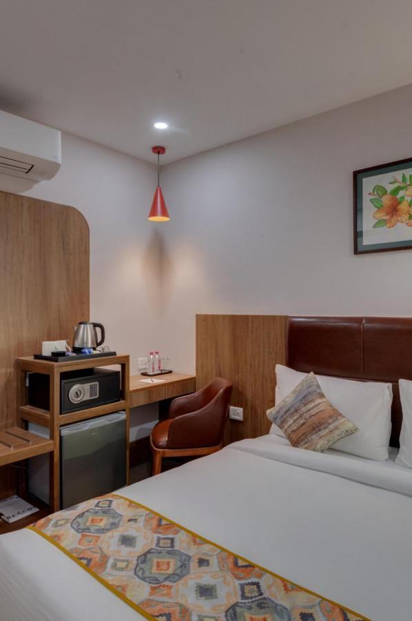 The Beacon Hotel Вадодара Экстерьер фото